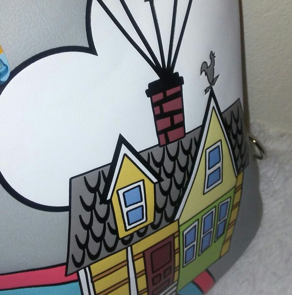 LAST 1 AVAILABLE Disney Pixar Up convertible bag - Picture 3 of 8